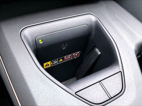 Certified 2023 Toyota Crown AWD/4WD image 33