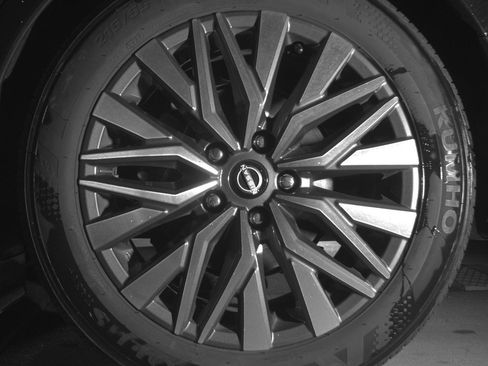 Used 2025 Nissan Altima 2.5 SV image 14