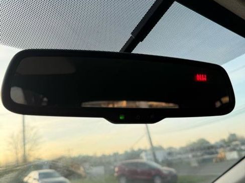 Used 2013 Subaru Crosstrek 2.0i Limited w/ Popular Pkg 1 image 18