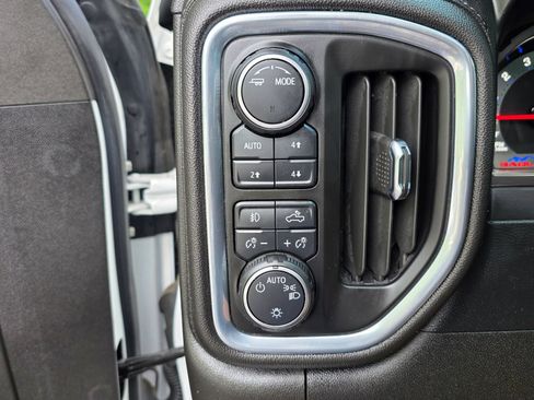 Used 2021 Chevrolet Silverado 1500 RST w/ Convenience Package II AWD/4WD image 14