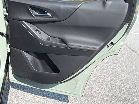 Used 2025 Chevrolet Equinox LT image 16