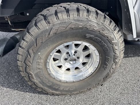 Used 2020 Jeep Gladiator Sport w/ Quick Order Package 24S image 21