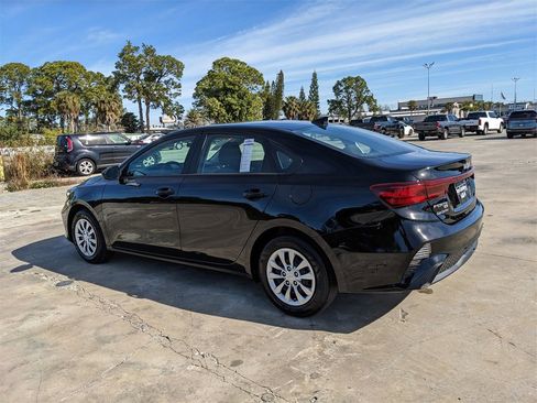 Certified 2024 Kia Forte LX image 7