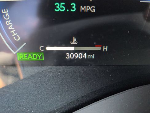 Certified 2025 Toyota Sienna XLE Woodland Edition AWD/4WD image 16