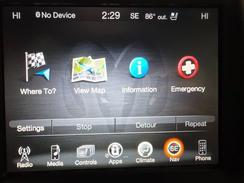 Used 2014 RAM 1500 Laramie w/ Convenience Group image 12