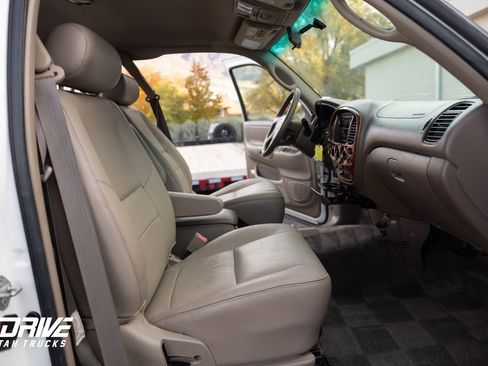 Used 2001 Toyota Tundra Limited image 14