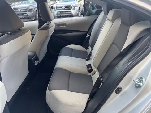 Used 2025 Toyota Corolla LE FWD image 16