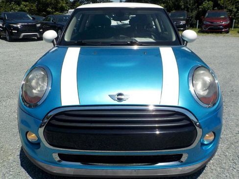 Used 2016 MINI Cooper 2-Door Hardtop image 8