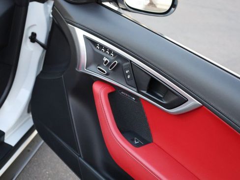 Used 2018 Jaguar F-TYPE Convertible image 44