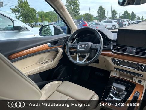 Used 2023 Audi Q5 2.0T Premium Plus w/ Premium Plus Package AWD/4WD image 29