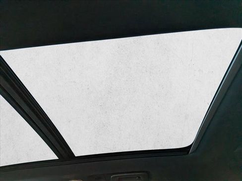 Used 2019 Volvo XC90 T6 R-Design w/ Advanced Package image 21