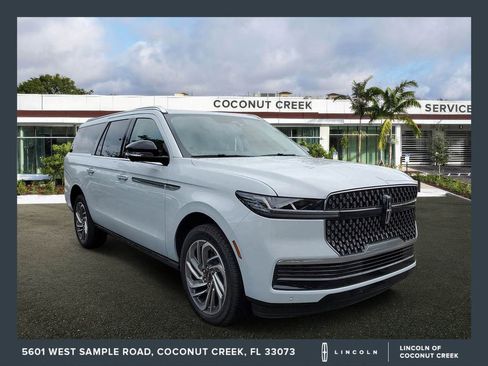 New 2025 Lincoln Navigator L Reserve AWD/4WD image 1