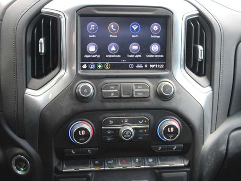 Certified 2022 Chevrolet Silverado 1500 LT AWD/4WD image 13