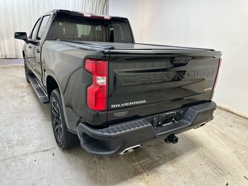 Used 2024 Chevrolet Silverado 1500 RST image 2