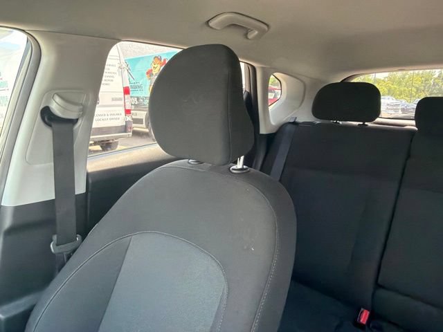 Used 2025 Hyundai Kona SEL FWD image 49