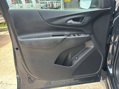 Used 2022 Chevrolet Equinox LT AWD/4WD image 15