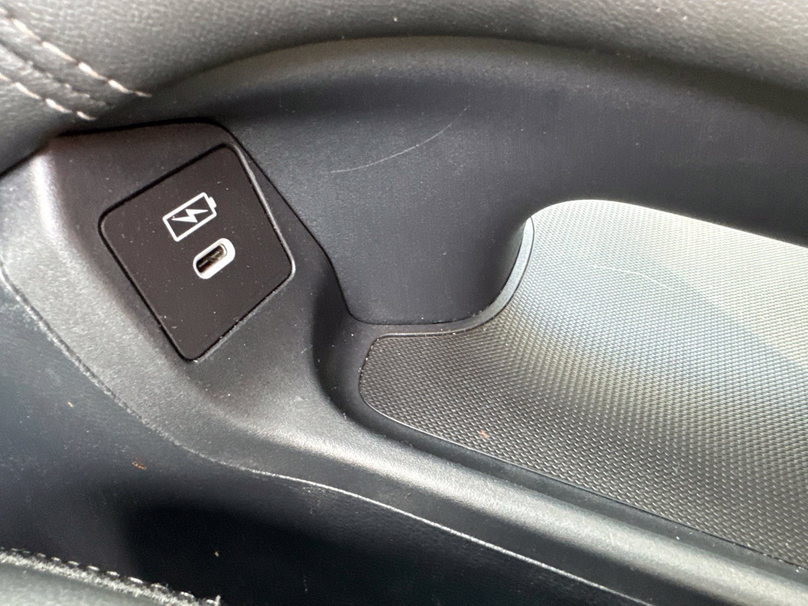 Used 2024 Honda HR-V EX-L image 24