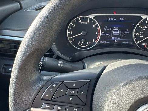 Used 2025 Nissan Altima 2.5 SV FWD image 22