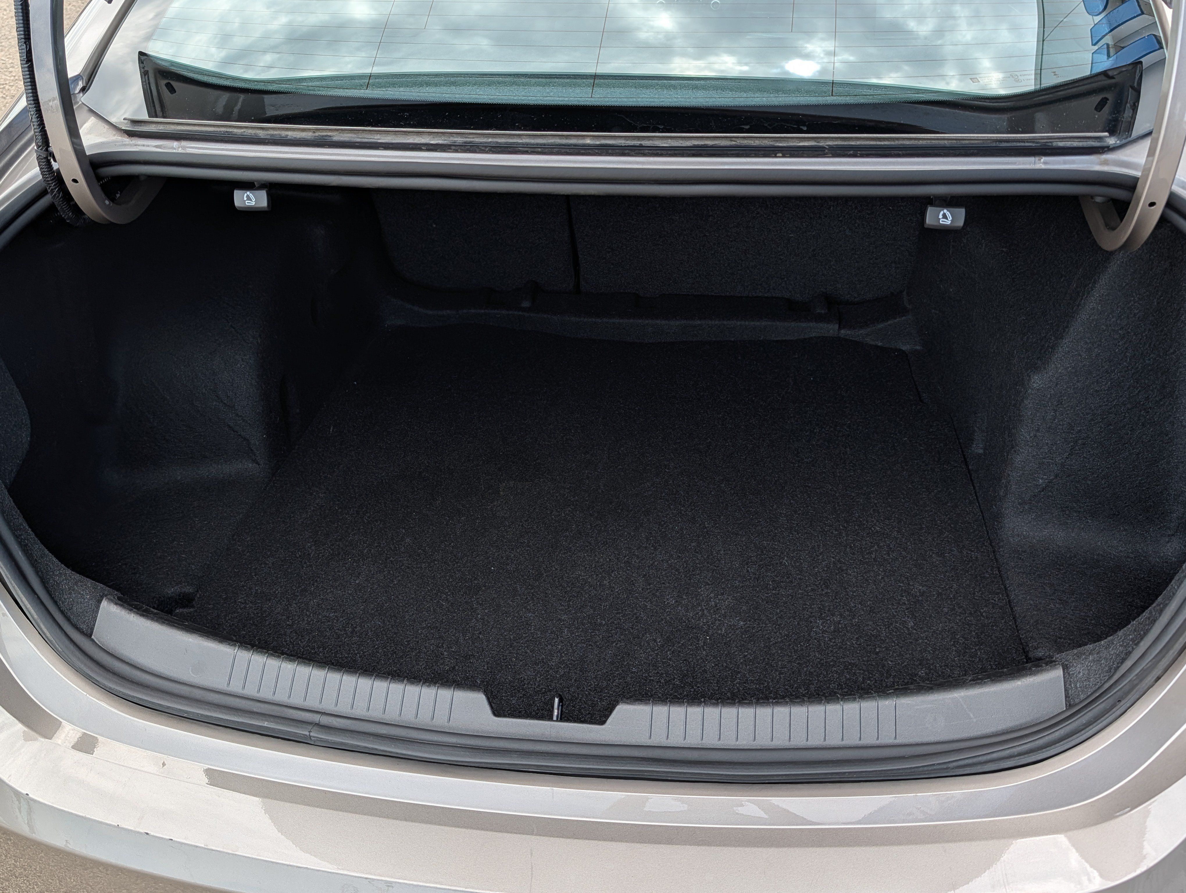 Certified 2025 Chevrolet Malibu LT FWD image 10