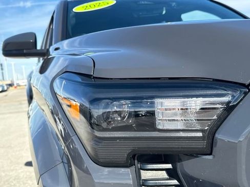 Used 2025 Toyota Tacoma SR5 image 11