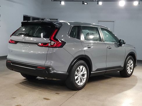 Used 2024 Honda CR-V LX image 7
