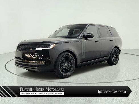 Used 2025 Land Rover Range Rover SE AWD/4WD image 1