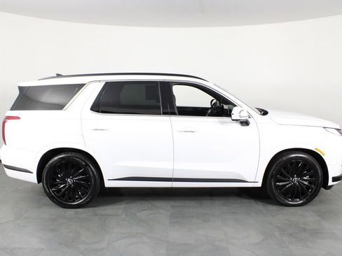Certified 2025 Hyundai Palisade Calligraphy image 15