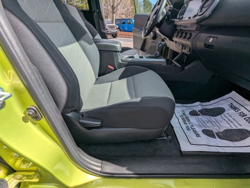 Used 2023 Toyota Tacoma TRD Off-Road w/ Technology Package image 13