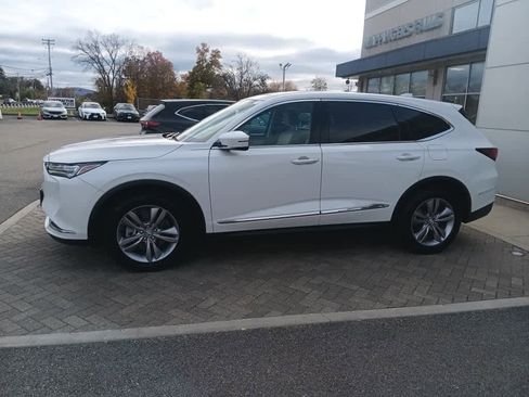 Used 2023 Acura MDX SH-AWD image 3