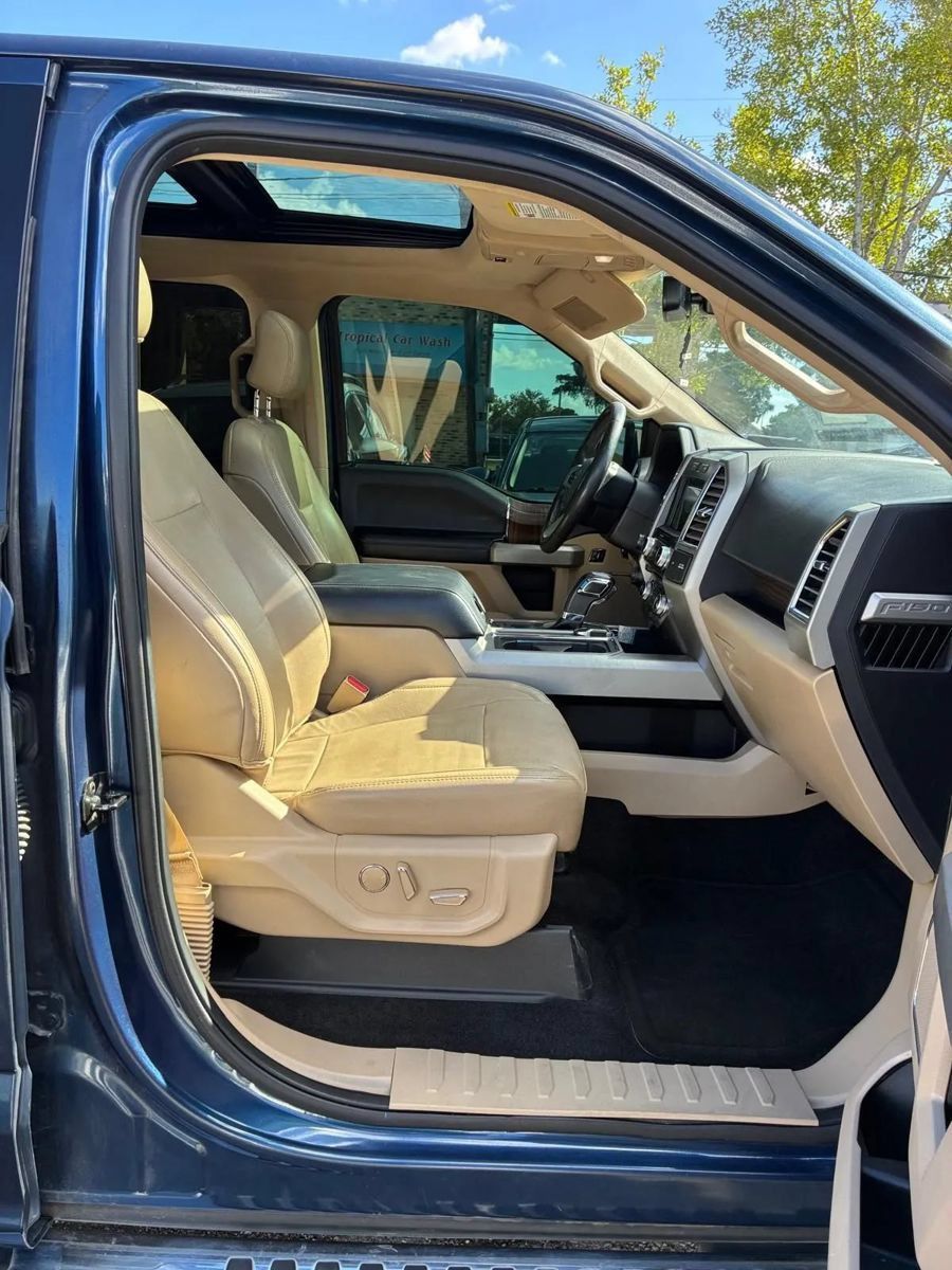 Used 2016 Ford F150 Lariat w/ Equipment Group 502A Luxury AWD/4WD image 21