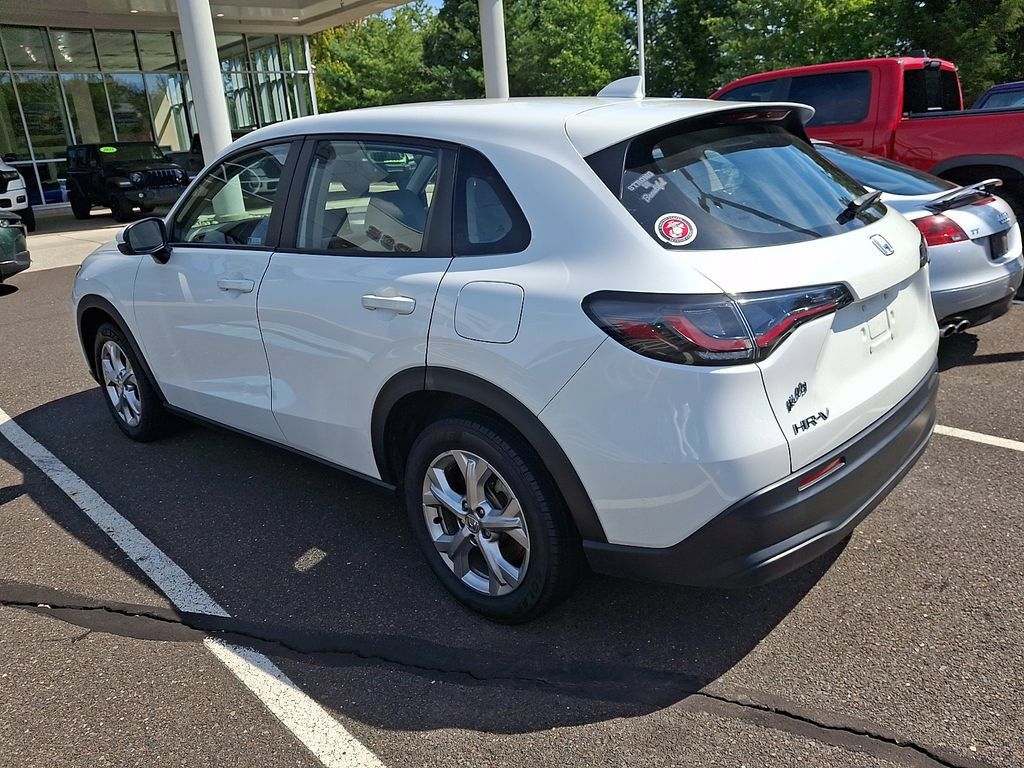 Used 2023 Honda HR-V LX image 6