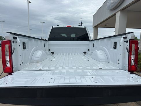 Used 2024 Ford F350 XLT w/ FX4 Off-Road Package AWD/4WD image 8