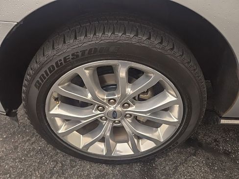 Used 2019 Ford Expedition Limited w/ Equipment Group 302A image 11