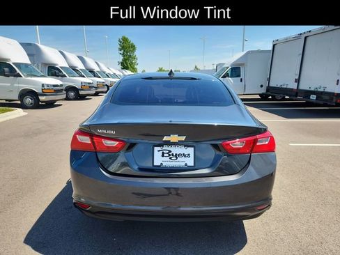 Used 2017 Chevrolet Malibu LS w/ LPO, Convenience Package 2 FWD image 9