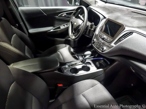 Used 2024 Chevrolet Malibu LT image 30