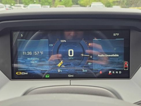 New 2027 Chevrolet Bolt LT w/ Comfort Package FWD image 27