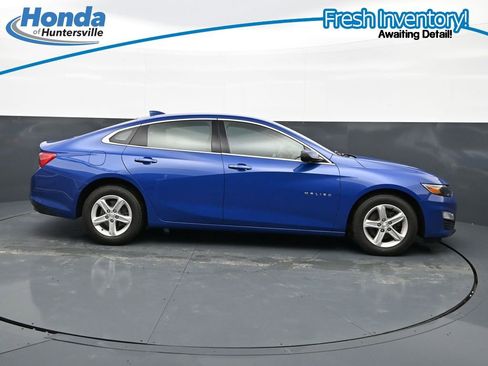 Used 2023 Chevrolet Malibu LT FWD image 11