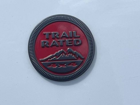 Used 2024 Jeep Compass Trailhawk AWD/4WD image 15