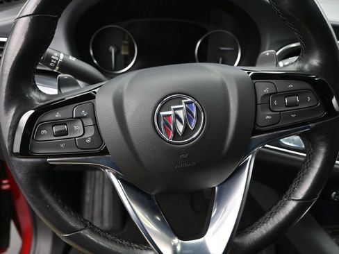 Used 2024 Buick Enclave Premium image 17