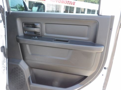 Used 2018 RAM 1500 Tradesman RWD image 29