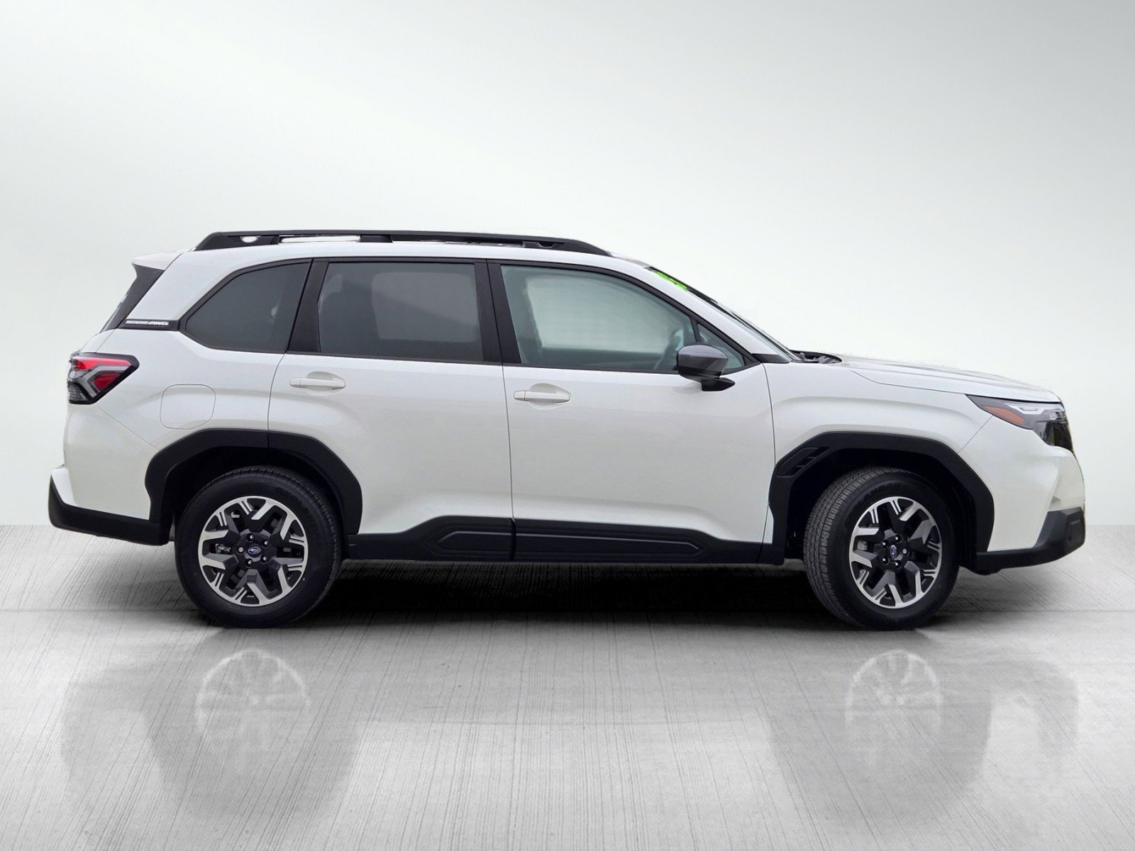 Used 2026 Subaru Forester Premium AWD/4WD image 3