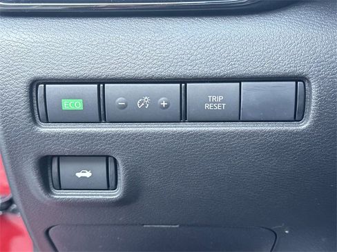 Used 2023 Nissan Sentra SR w/ SR Premium Package image 15