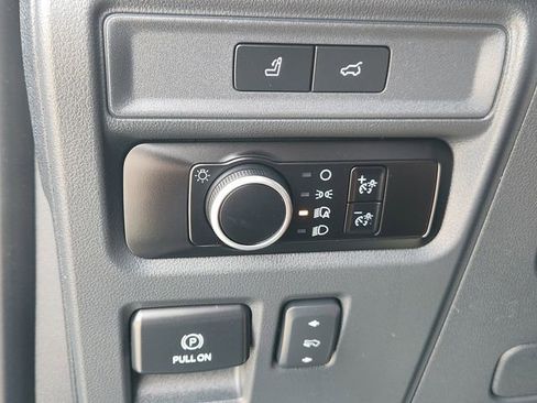 Used 2024 Ford Expedition XLT AWD/4WD image 20