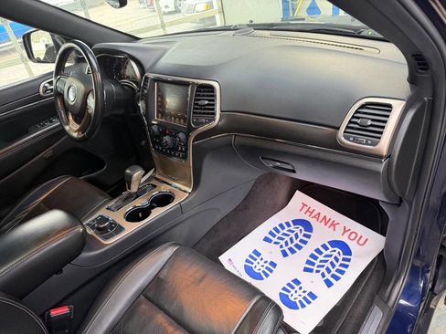 Used 2017 Jeep Grand Cherokee Limited w/ Luxury Group II image 22