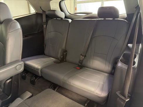 Used 2020 Buick Enclave Essence w/ Sport Touring Edition image 28