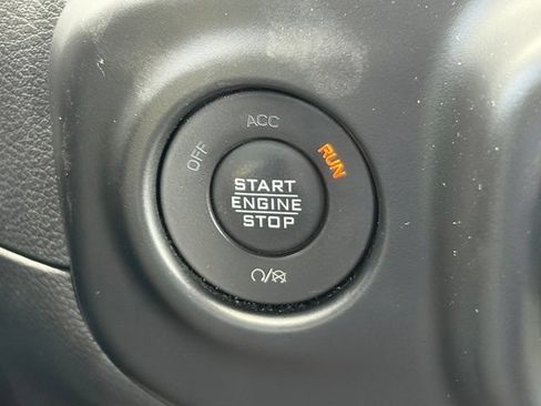 Used 2022 Jeep Wrangler Unlimited Sport AWD/4WD image 24