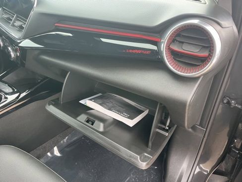 Used 2025 Chevrolet Trax RS w/ Driver Confidence Package image 52