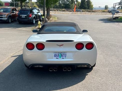 Used 2010 Chevrolet Corvette Grand Sport w/ Preferred Equipment Group RWD image 6