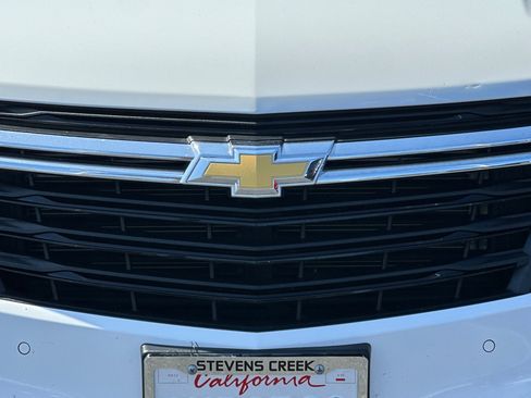 Used 2024 Chevrolet Equinox LT image 44