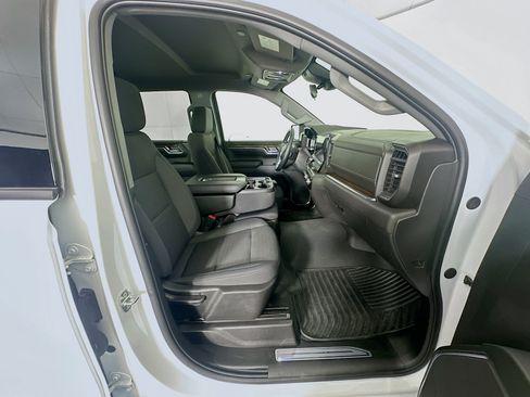 Used 2024 GMC Sierra 1500 Elevation RWD image 30